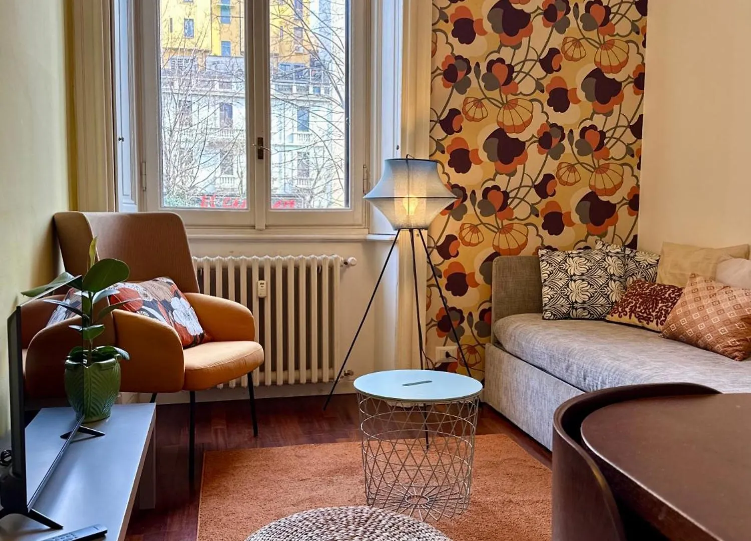 Lr Deluxe Apartments - San Babila Cozy Home Milan Italy